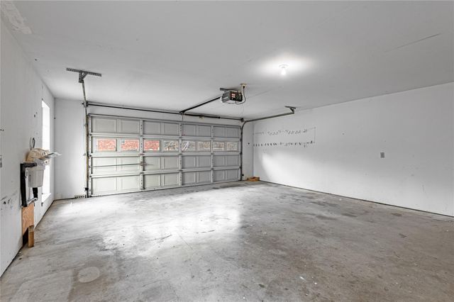 52 Briar Meadow Street, Huntsville, TX 77320