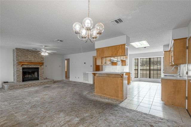 52 Briar Meadow Street, Huntsville, TX 77320