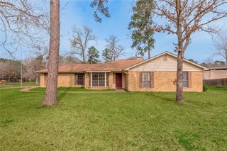 52 Briar Meadow Street, Huntsville, TX 77320