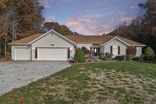 241 Weeping Willow Lane, Galena, MO 65656