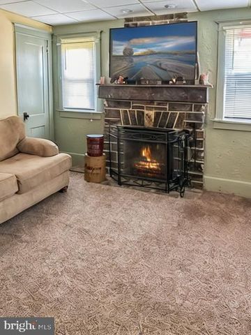 3017 MAIN ST, Green Lane, PA 18054