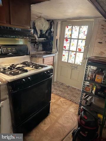 3017 MAIN ST, Green Lane, PA 18054