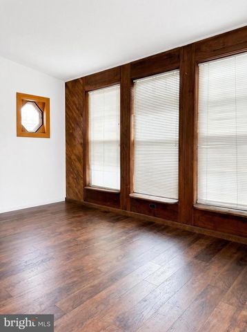 3017 MAIN ST, Green Lane, PA 18054