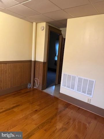 3017 MAIN ST, Green Lane, PA 18054