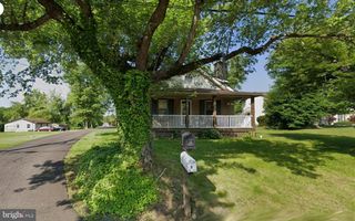 3017 MAIN ST, Green Lane, PA 18054