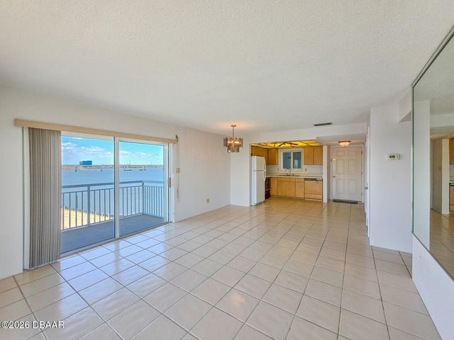 100 Silver Beach Ave Apt 928, Daytona Beach, FL 32118