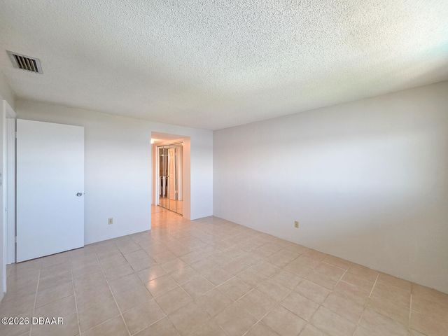 100 Silver Beach Ave Apt 928, Daytona Beach, FL 32118