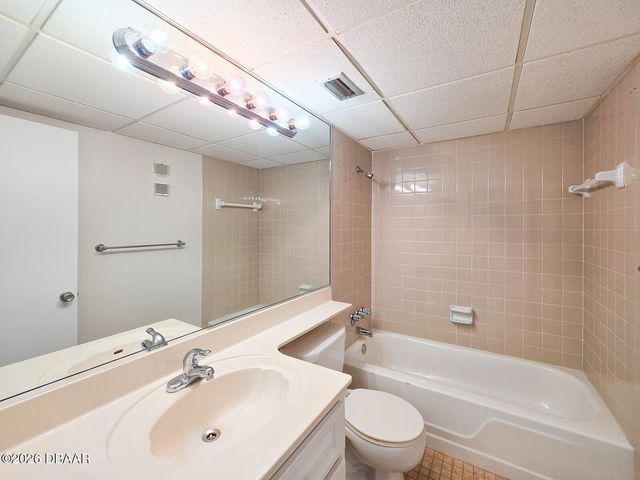 100 Silver Beach Ave Apt 928, Daytona Beach, FL 32118