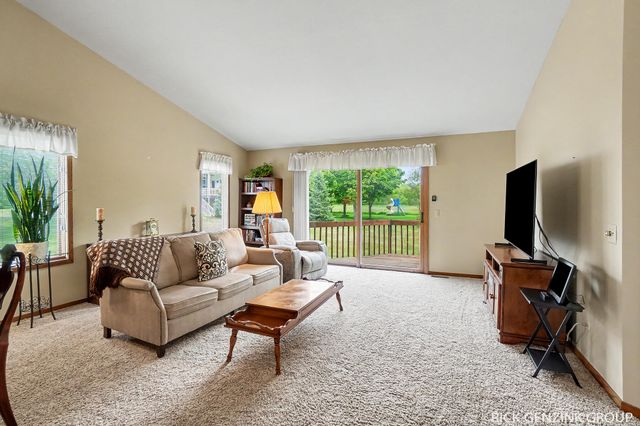 1793 Lakeview Drive, Zeeland, MI 49464