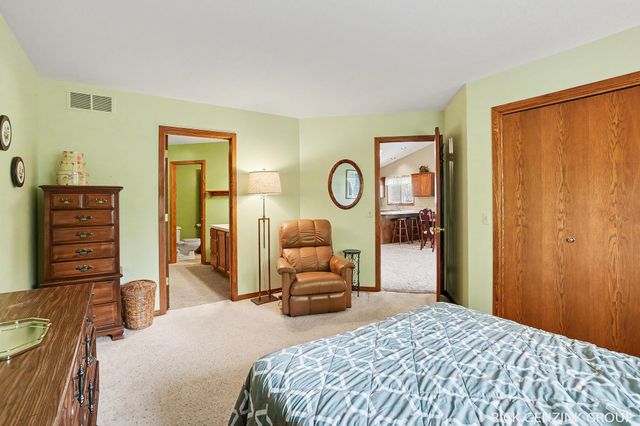 1793 Lakeview Drive, Zeeland, MI 49464