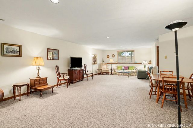 1793 Lakeview Drive, Zeeland, MI 49464