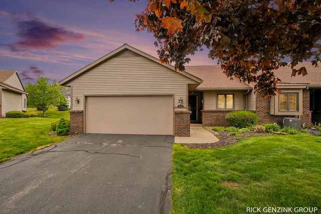1793 Lakeview Drive, Zeeland, MI 49464