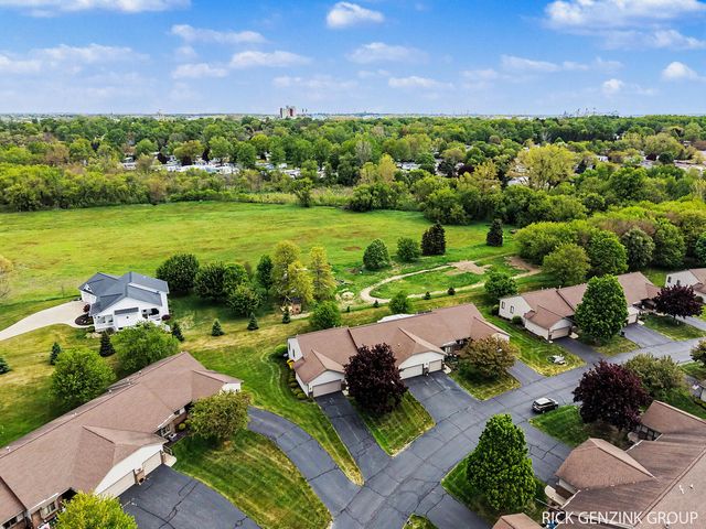 1793 Lakeview Drive, Zeeland, MI 49464