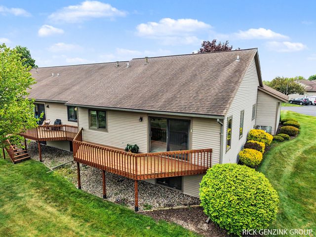 1793 Lakeview Drive, Zeeland, MI 49464
