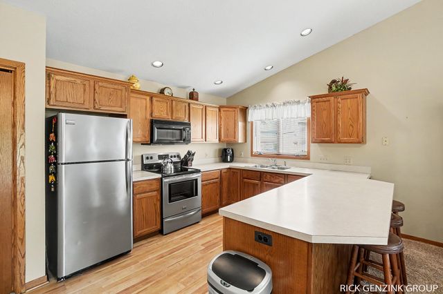1793 Lakeview Drive, Zeeland, MI 49464