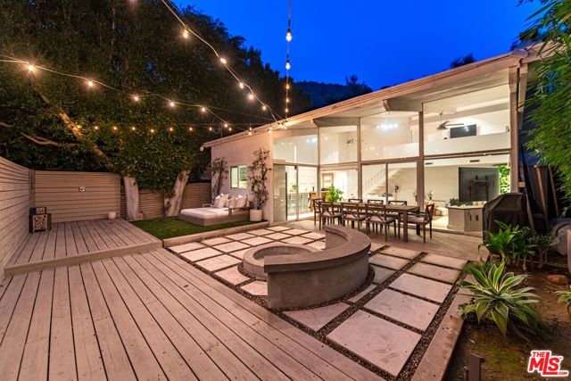 2149 Basil Lane, Los Angeles, CA 90077