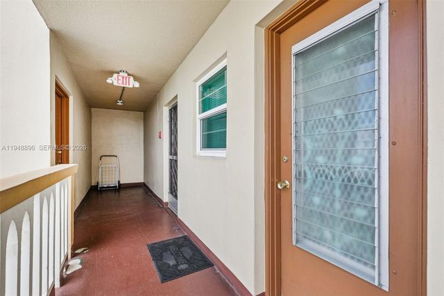 319 NE 14th Ave 501, Hallandale Beach, FL 33009