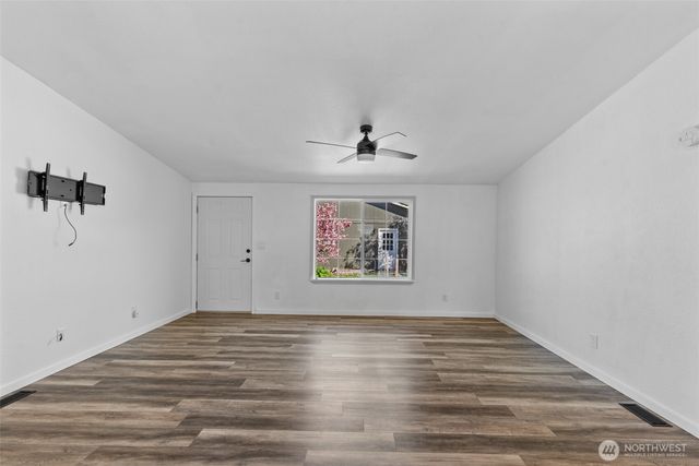 2524 NE J Street, East Wenatchee, WA 98802