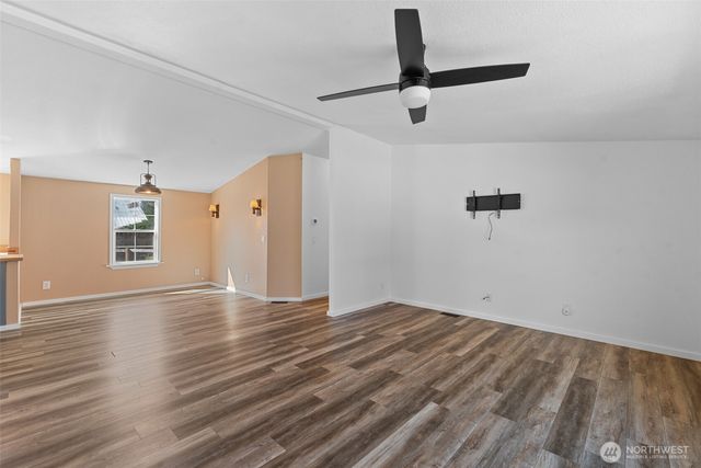 2524 NE J Street, East Wenatchee, WA 98802