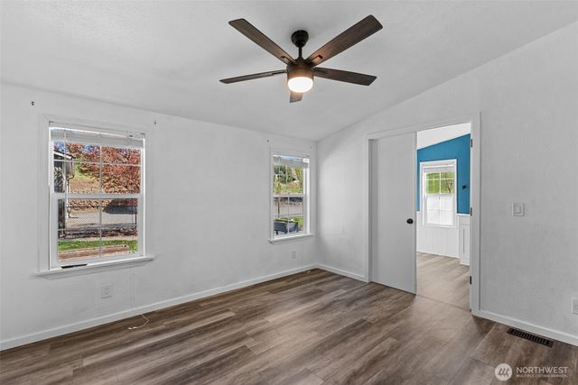 2524 NE J Street, East Wenatchee, WA 98802