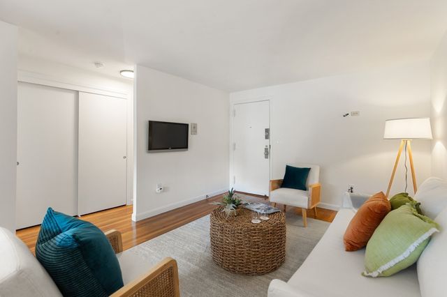 128 Pleasant St 303, Arlington, MA 02476
