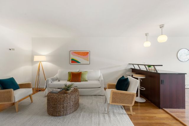 128 Pleasant St 303, Arlington, MA 02476