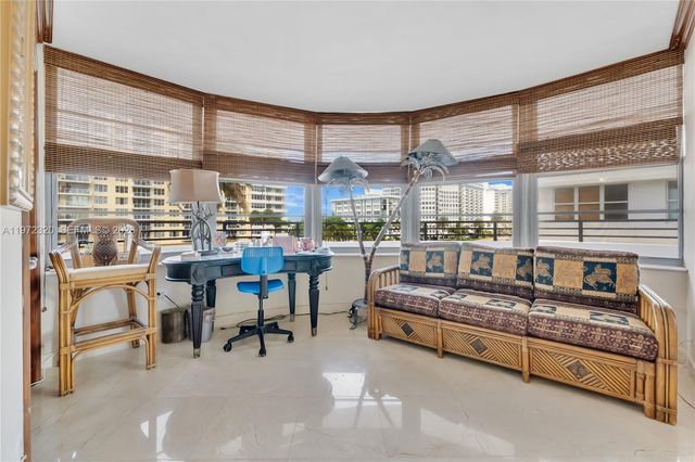 5555 Collins Ave 5B, Miami Beach, FL 33140