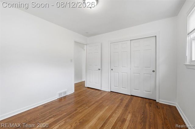 6816 Mansfield Street, Garden City, MI 48135