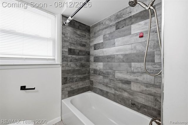 6816 Mansfield Street, Garden City, MI 48135