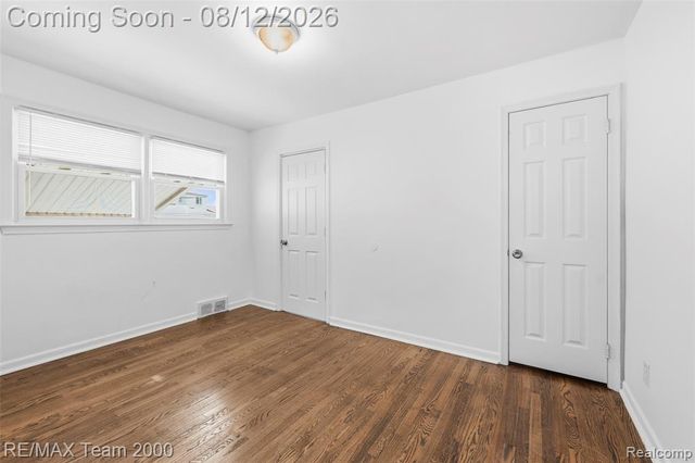 6816 Mansfield Street, Garden City, MI 48135