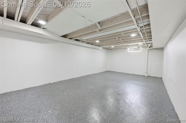 6816 Mansfield Street, Garden City, MI 48135