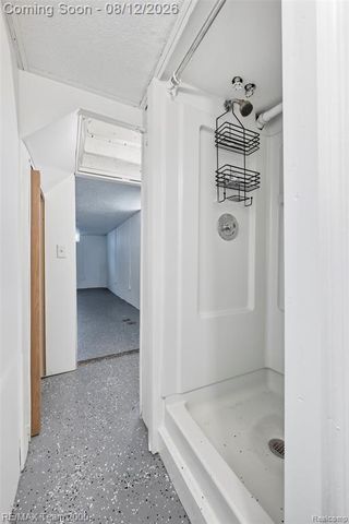 6816 Mansfield Street, Garden City, MI 48135