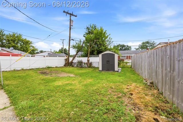 6816 Mansfield Street, Garden City, MI 48135