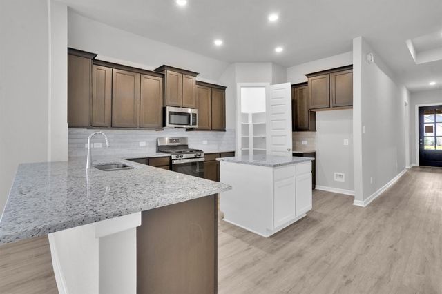 7542 Coral Lake Drive, Cypress, TX 77433