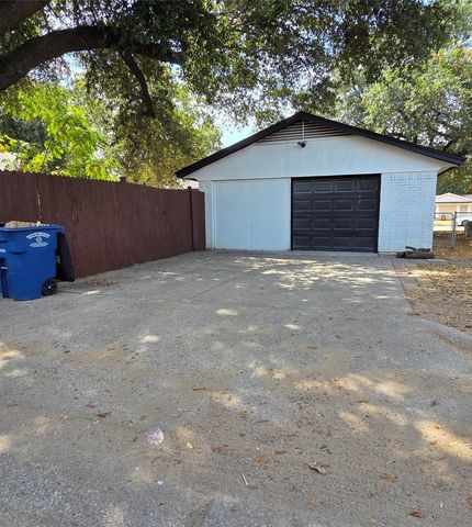 10525 Big Thicket Drive, Dallas, TX 75217
