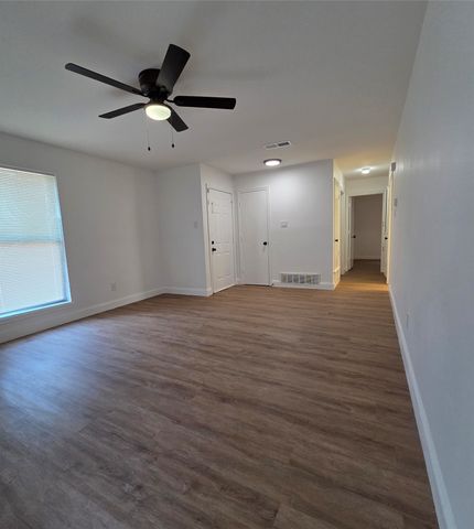 10525 Big Thicket Drive, Dallas, TX 75217