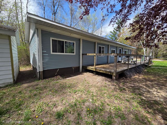 1060 Carmen Drive, Lake Isabella Vlg-shermantwp, MI 48893