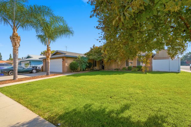 1691 Terry Court, Porterville, CA 93257