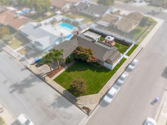 1691 Terry Court, Porterville, CA 93257