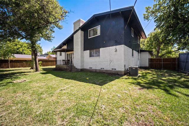 9411 Pinewood Drive, Dallas, TX 75243