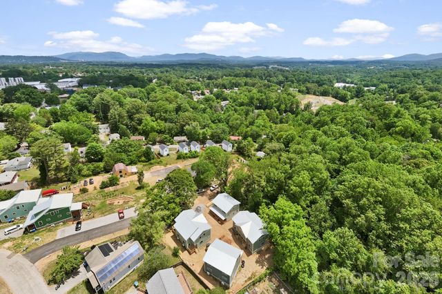 23 Fireside Drive, Asheville, NC 28806