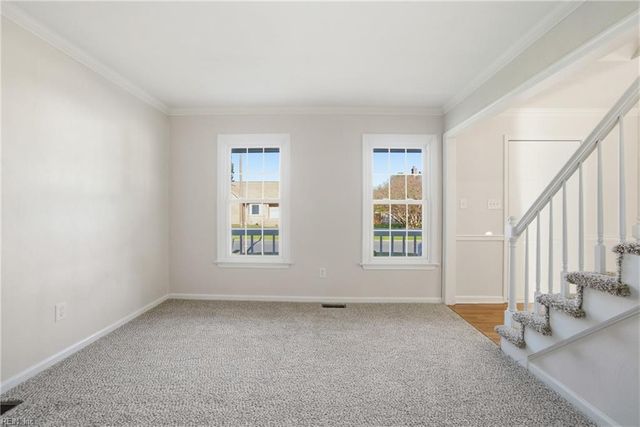 5609 Rossburn DR, Virginia Beach, VA 23455