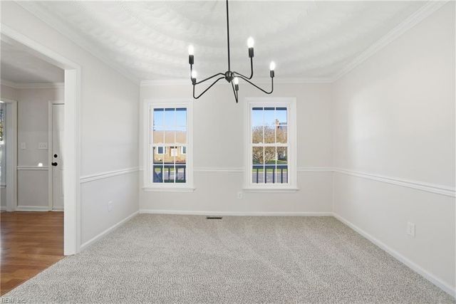 5609 Rossburn DR, Virginia Beach, VA 23455