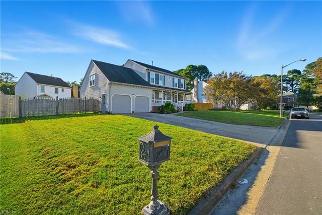 5609 Rossburn DR, Virginia Beach, VA 23455