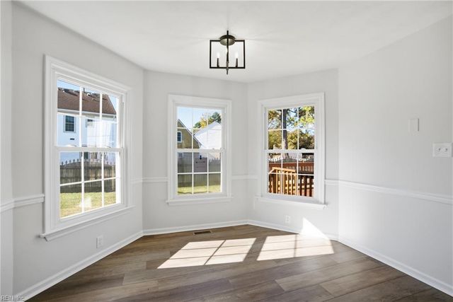 5609 Rossburn DR, Virginia Beach, VA 23455