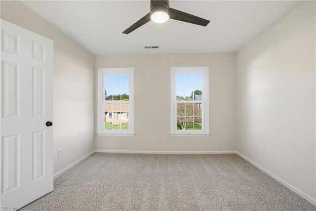 5609 Rossburn DR, Virginia Beach, VA 23455