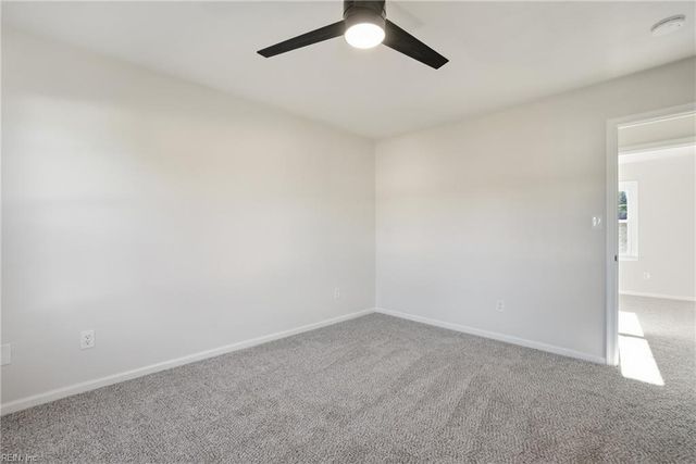 5609 Rossburn DR, Virginia Beach, VA 23455