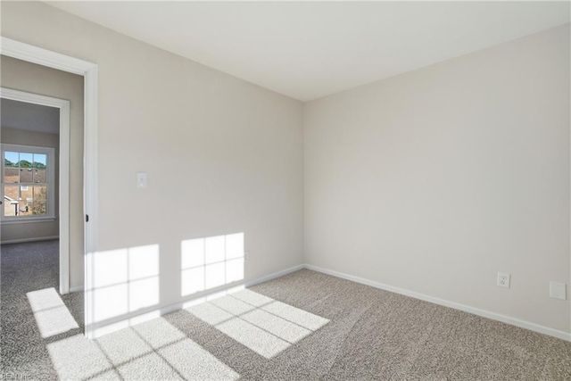 5609 Rossburn DR, Virginia Beach, VA 23455