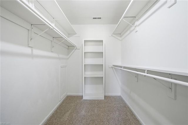 5609 Rossburn DR, Virginia Beach, VA 23455