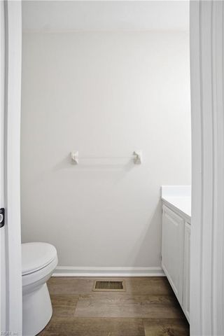 5609 Rossburn DR, Virginia Beach, VA 23455